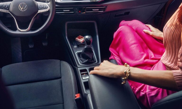 cdd0912_vw_caddy_ergocomfort_seats_1